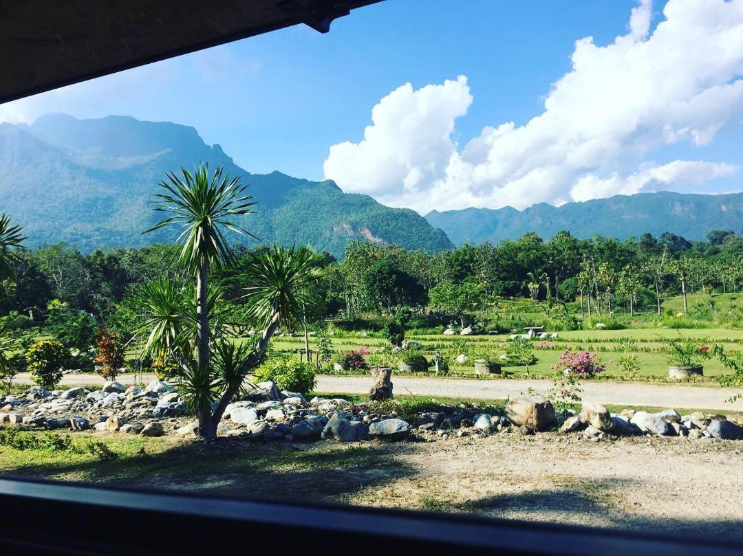 The Teak Resort Chiangdao Chiang Dao Bagian luar foto